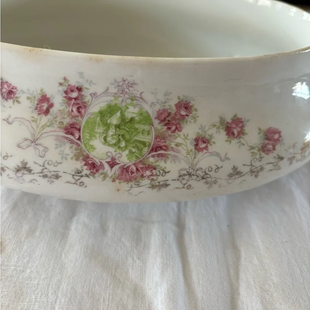 Cabbage rose castle countryside Niagara Homer Laughlin WV casserole‎ dish
